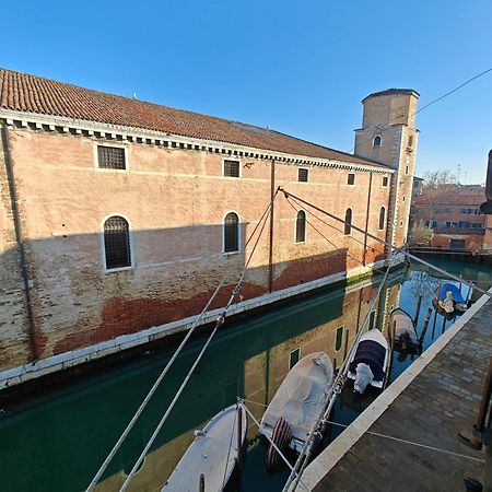 Castello Canal View البندقية المظهر الخارجي الصورة