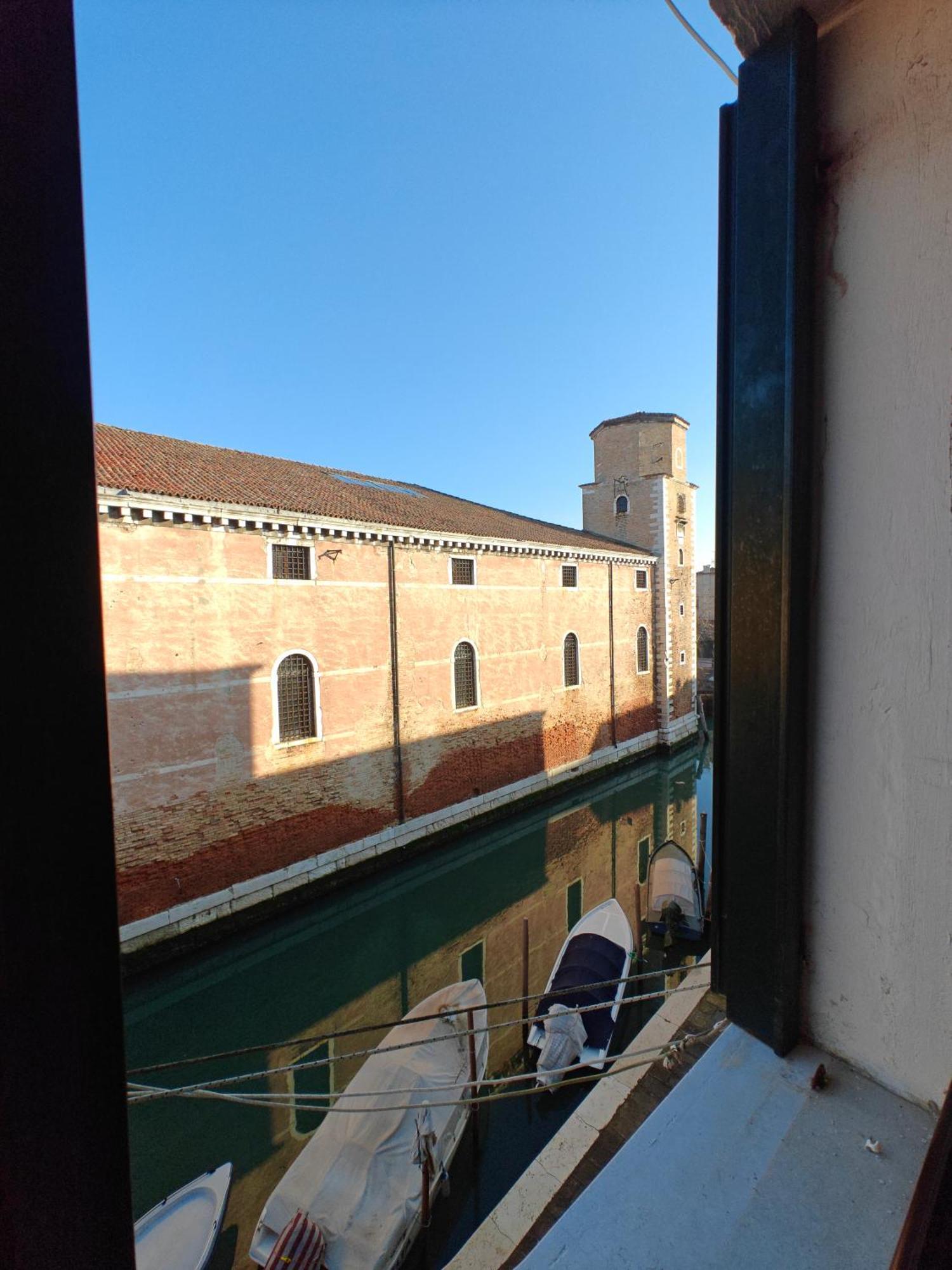Castello Canal View البندقية المظهر الخارجي الصورة
